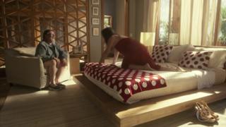 Giovanna Antonelli feet photo thumbnail