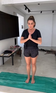 Giovanna Antonelli feet photo thumbnail
