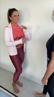 Giovanna Antonelli feet photo thumbnail