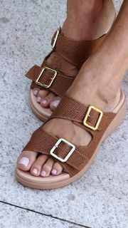 Giovanna Antonelli feet photo thumbnail