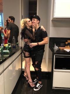 Giovanna Chaves feet photo thumbnail