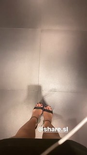Giovanna Chaves feet photo thumbnail