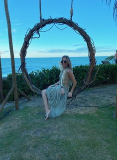 Giovanna Chaves feet photo thumbnail