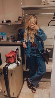 Giovanna Chaves feet photo thumbnail