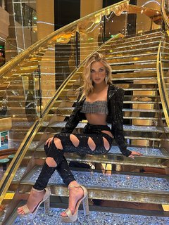 Giovanna Chaves feet photo thumbnail