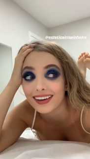 Giovanna Chaves feet photo thumbnail