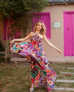 Giovanna Chaves feet photo thumbnail