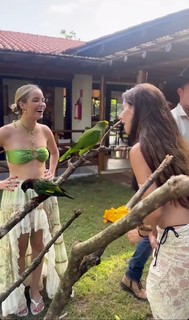 Giovanna Chaves feet photo thumbnail