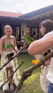 Giovanna Chaves feet photo thumbnail