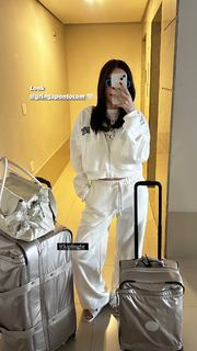 Giovanna Chaves feet photo thumbnail