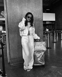 Giovanna Chaves feet photo thumbnail