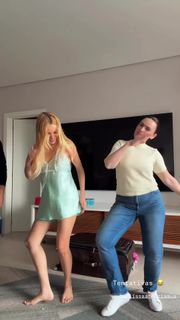 Giovanna Chaves feet photo 9