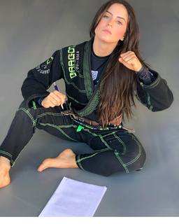 Giovanna Eburneo feet photo thumbnail