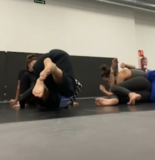 Giovanna Eburneo feet photo thumbnail