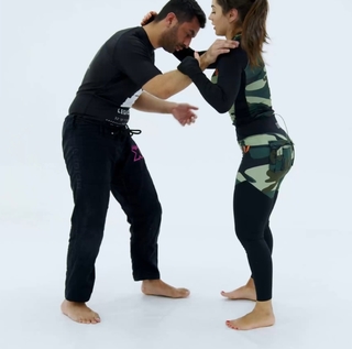 Giovanna Eburneo feet photo thumbnail