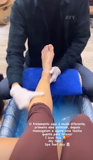 Giovanna Eburneo feet photo thumbnail