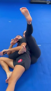 Giovanna Eburneo feet photo thumbnail