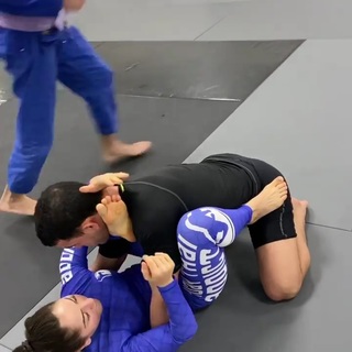 Giovanna Eburneo feet photo thumbnail