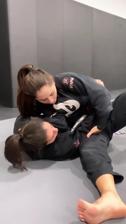 Giovanna Eburneo feet photo thumbnail