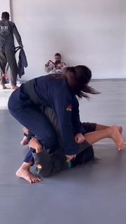 Giovanna Eburneo feet photo thumbnail