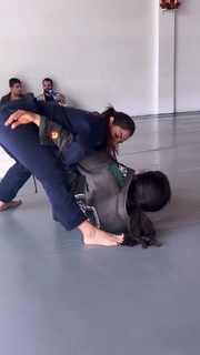 Giovanna Eburneo feet photo thumbnail