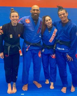 Giovanna Eburneo feet photo thumbnail