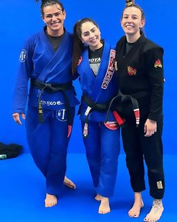 Giovanna Eburneo feet photo thumbnail