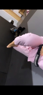 Giovanna Eburneo feet photo thumbnail