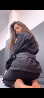 Giovanna Eburneo feet photo thumbnail