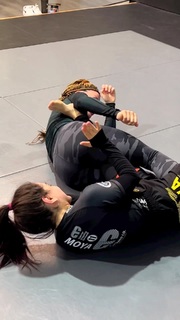 Giovanna Eburneo feet photo thumbnail