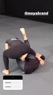 Giovanna Eburneo feet photo thumbnail