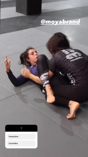 Giovanna Eburneo feet photo thumbnail