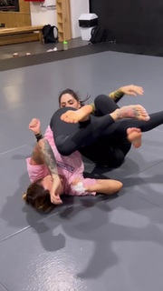 Giovanna Eburneo feet photo thumbnail