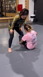 Giovanna Eburneo feet photo thumbnail