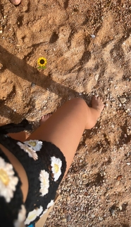 Giovanna Eburneo feet photo thumbnail