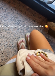 Giovanna Eburneo feet photo thumbnail