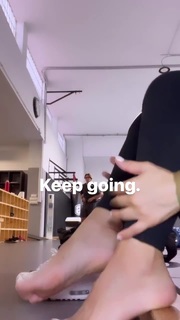 Giovanna Eburneo feet photo thumbnail