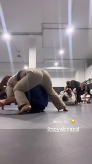 Giovanna Eburneo feet photo thumbnail