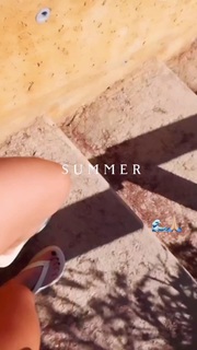 Giovanna Eburneo feet photo thumbnail