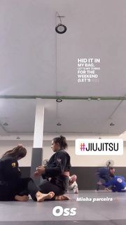 Giovanna Eburneo feet photo thumbnail