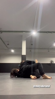 Giovanna Eburneo feet photo thumbnail