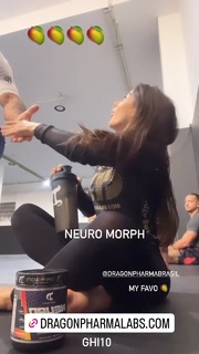 Giovanna Eburneo feet photo thumbnail