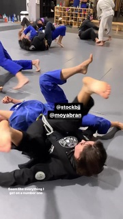 Giovanna Eburneo feet photo thumbnail