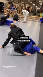 Giovanna Eburneo feet photo thumbnail