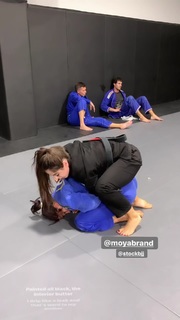 Giovanna Eburneo feet photo thumbnail