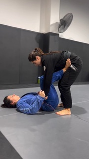 Giovanna Eburneo feet photo thumbnail