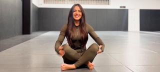 Giovanna Eburneo feet photo thumbnail