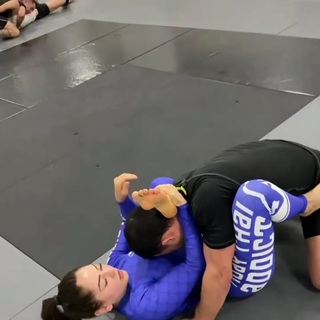 Giovanna Eburneo feet photo thumbnail