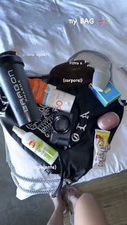 Giovanna Eburneo feet photo thumbnail