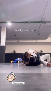 Giovanna Eburneo feet photo thumbnail